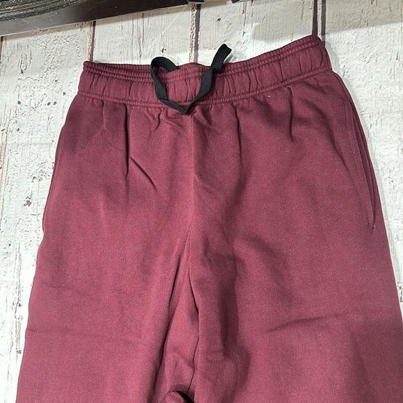 PINK BY VICTORIA’S SECRET FLEECE RELAXED SWEATPANTS RICH MAROON SCRIPT LOGO - Picture 9 of 13